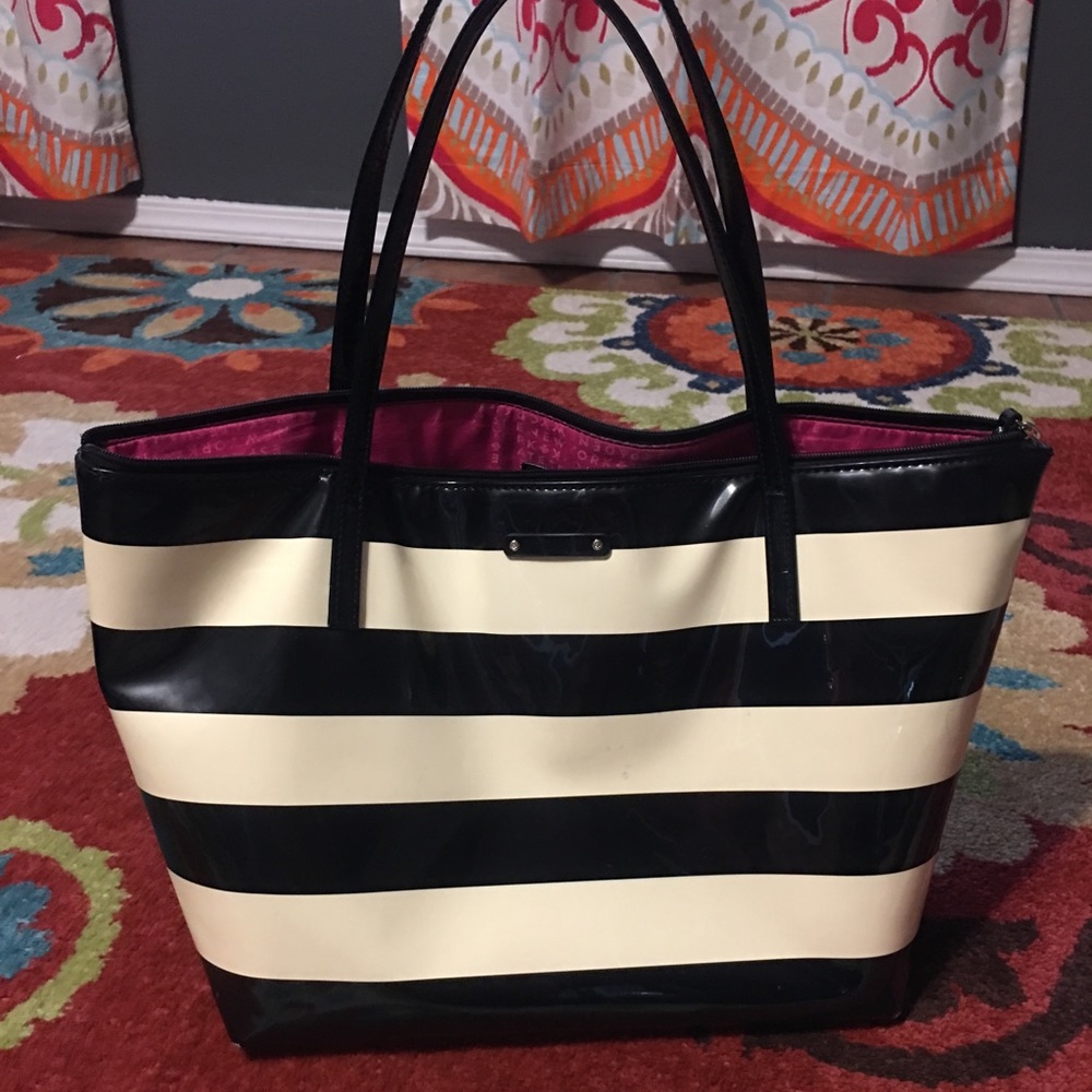 Kate Spade patent purse